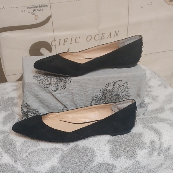 Shoes - VINCE CAMUTO SIZE 7 Elegant Black Women's Flats